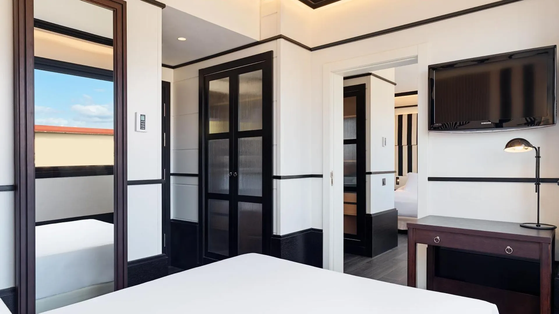 H10 Marina Barcelona Hotel