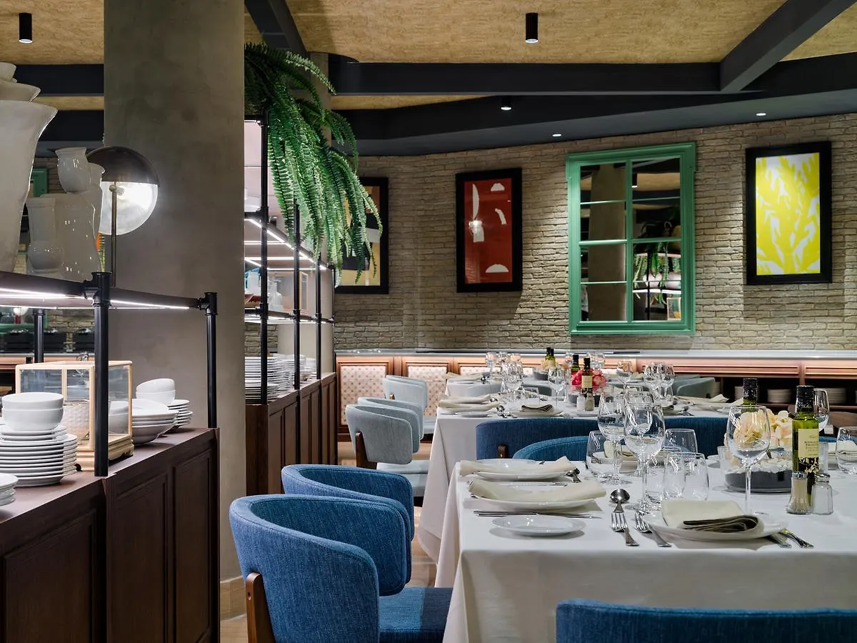H10 Marina Barcelona Hotel
