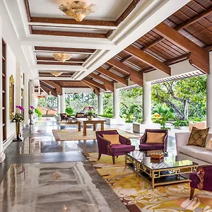 Resort The Laguna, A Luxury Collection & Spa, Nusa Dua, Bali *****
