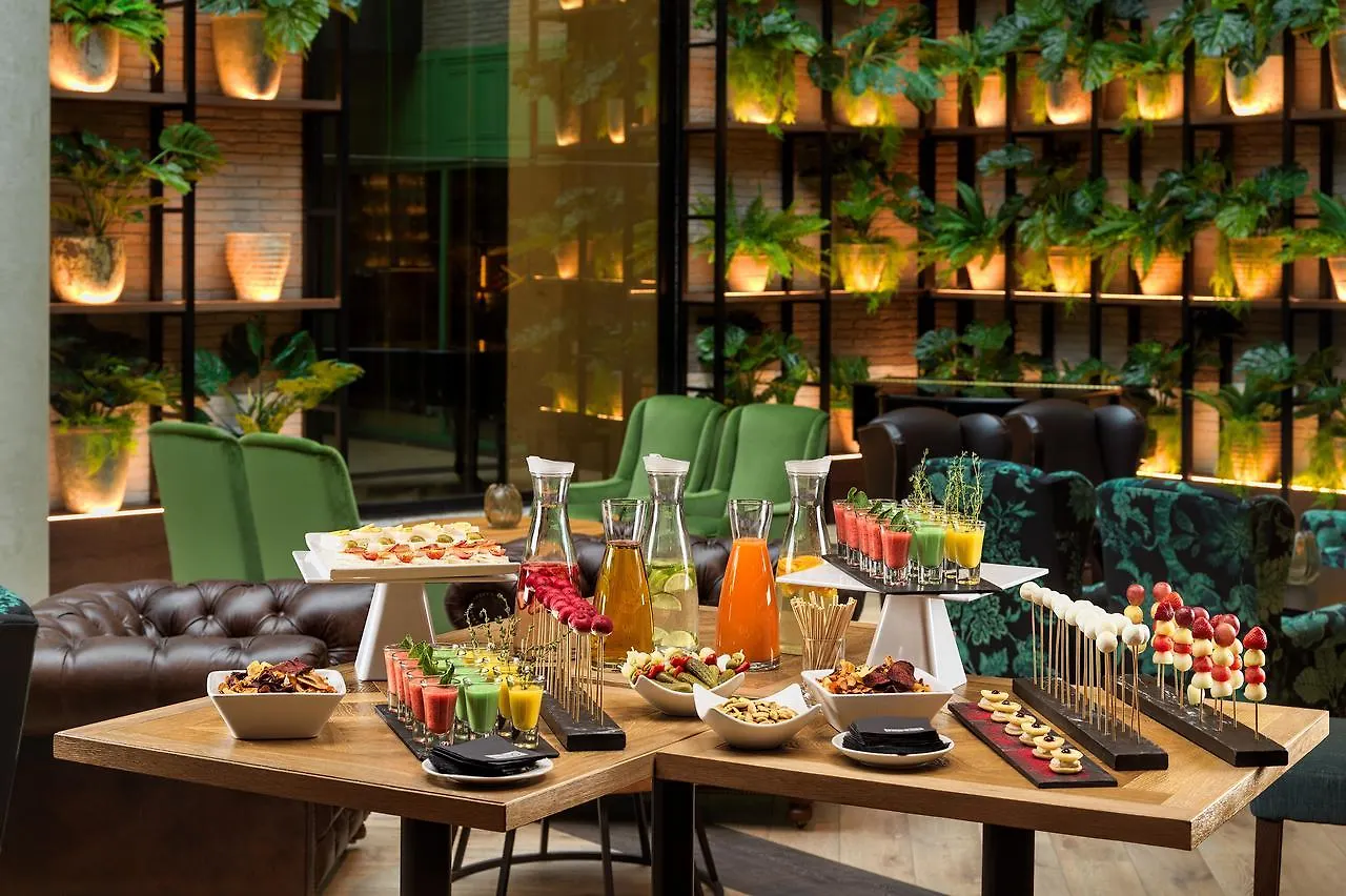 H10 Marina Barcelona Otel